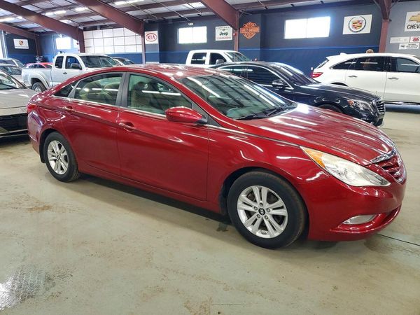 2013 HYUNDAI SONATA GLS/ GLS Popular