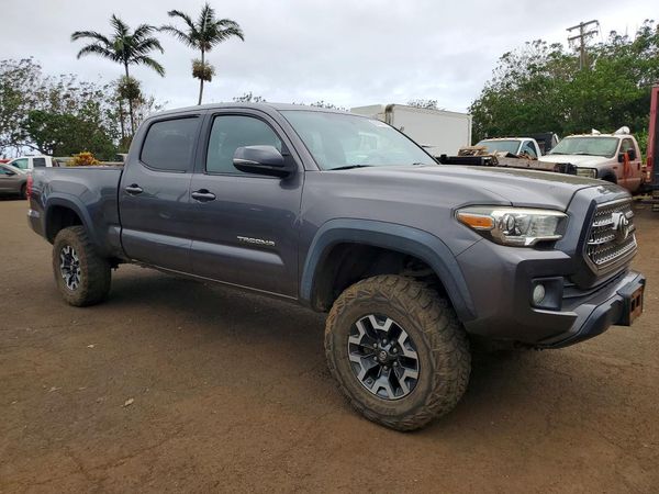 2016 TOYOTA TACOMA — Passenger 3/4