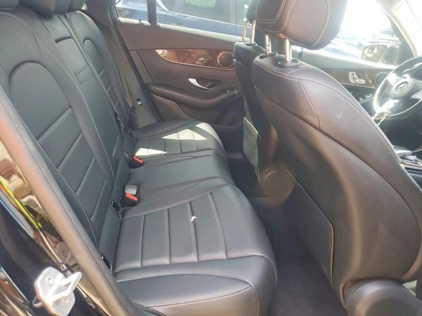 2016 MERCEDES-BENZ GLC GLC300 Base-4M
