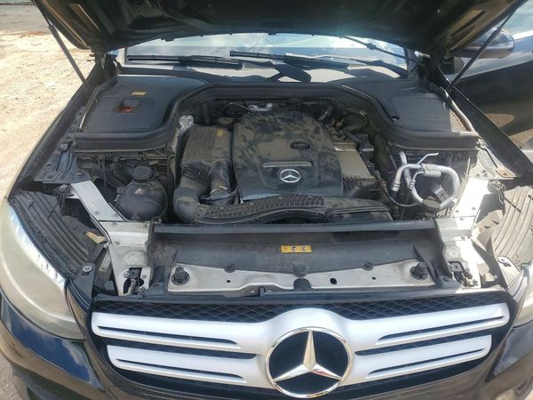 2016 MERCEDES-BENZ GLC GLC300 Base-4M