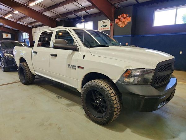 2016 RAM 1500 ST