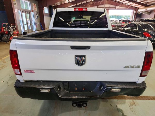 2016 RAM 1500 ST