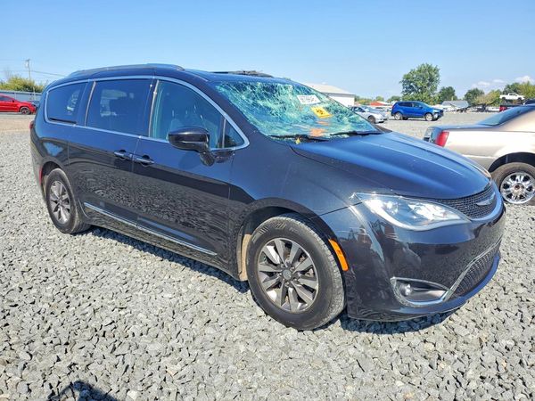 2020 CHRYSLER PACIFICA
