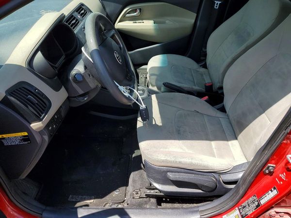 2014 KIA RIO