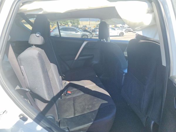 2016 TOYOTA RAV4