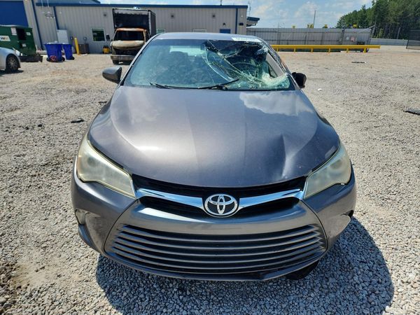 2017 TOYOTA CAMRY