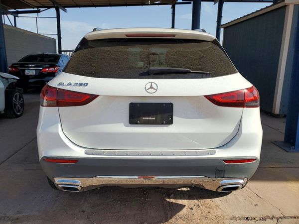 2021 MERCEDES-BENZ GLA GLA250