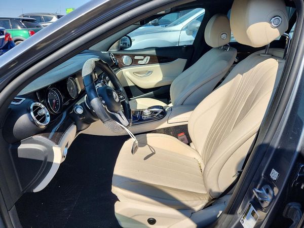 2019 MERCEDES-BENZ E-CLASS E300