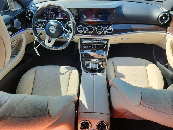 2019 MERCEDES-BENZ E-CLASS E300
