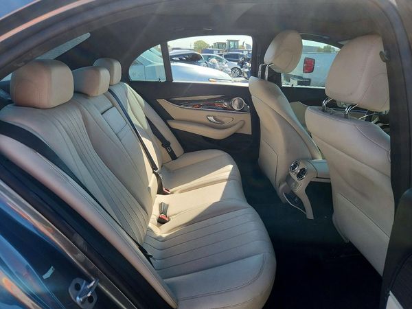 2019 MERCEDES-BENZ E-CLASS E300