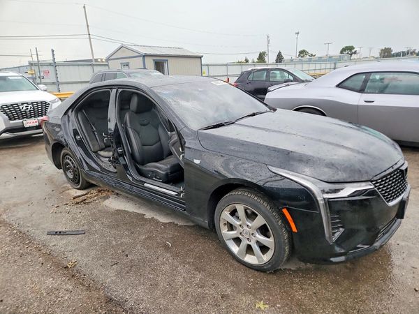 2023 CADILLAC CT4