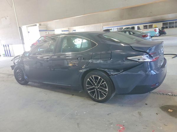 2026 TOYOTA CAMRY
