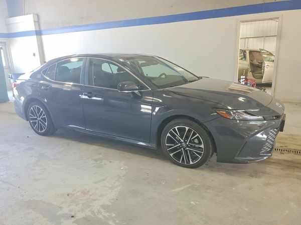 2026 TOYOTA CAMRY
