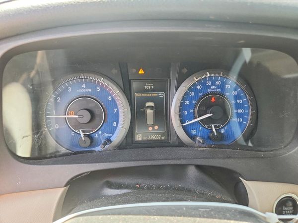 2015 TOYOTA SIENNA