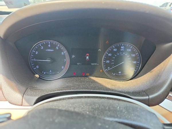2017 GENESIS G80