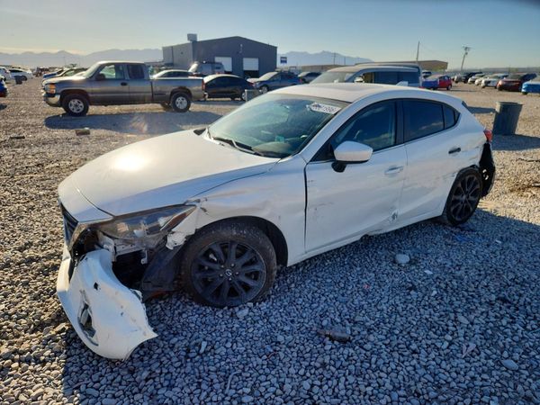 2015 MAZDA 3