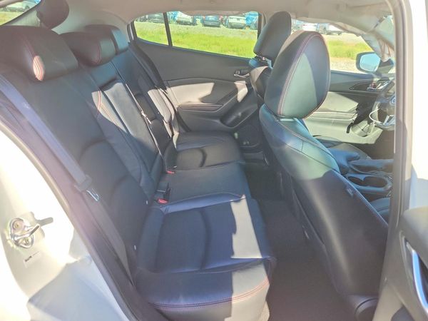2015 MAZDA 3