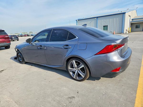 2018 LEXUS IS 300