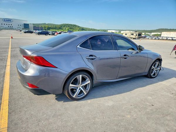 2018 LEXUS IS 300