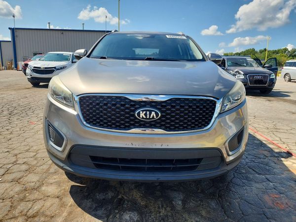 2017 KIA SORENTO L, LX