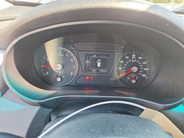 2017 KIA SORENTO L, LX