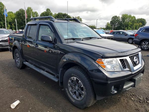 2021 NISSAN FRONTIER Crew Cab