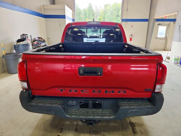 2019 TOYOTA TACOMA SR5