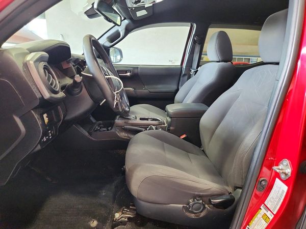 2019 TOYOTA TACOMA SR5