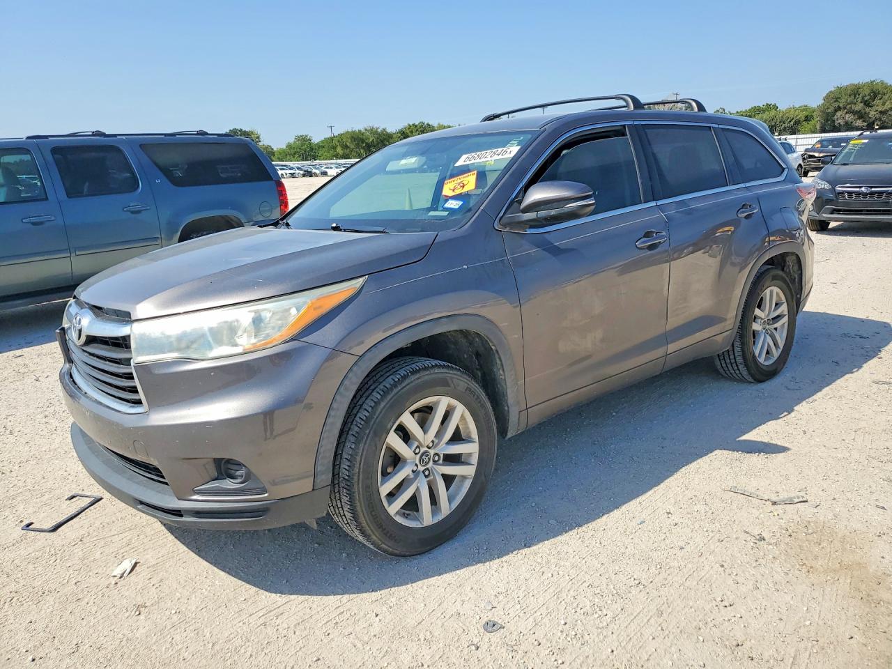 2016 TOYOTA HIGHLANDER