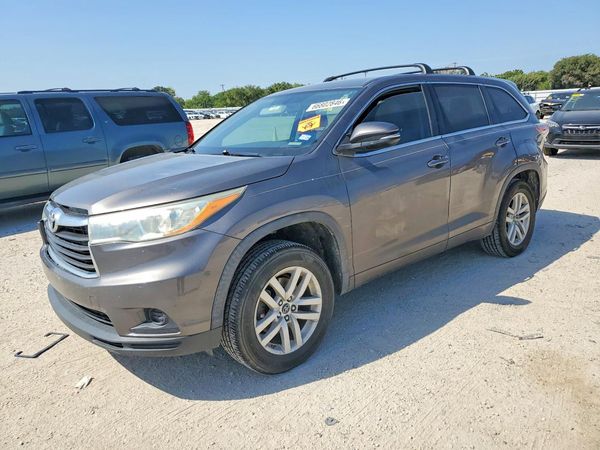2016 TOYOTA HIGHLANDER