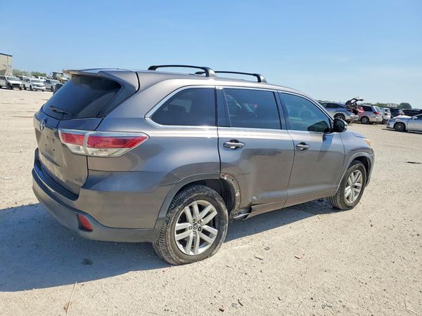 2016 TOYOTA HIGHLANDER