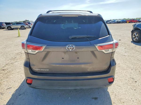 2016 TOYOTA HIGHLANDER
