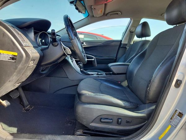 2012 HYUNDAI SONATA
