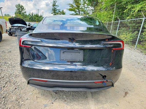 2026 TESLA MODEL 3 — DIRR