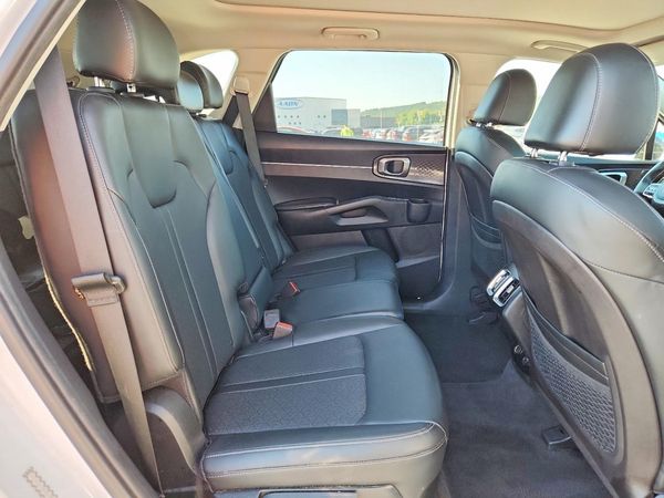 2021 KIA SORENTO