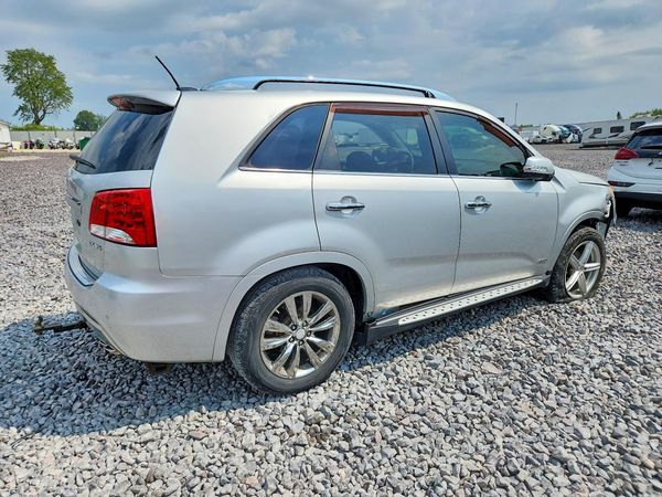 2013 KIA SORENTO SX