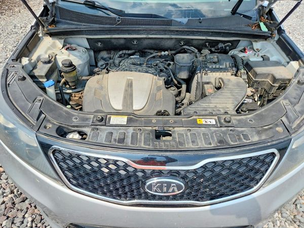 2013 KIA SORENTO SX