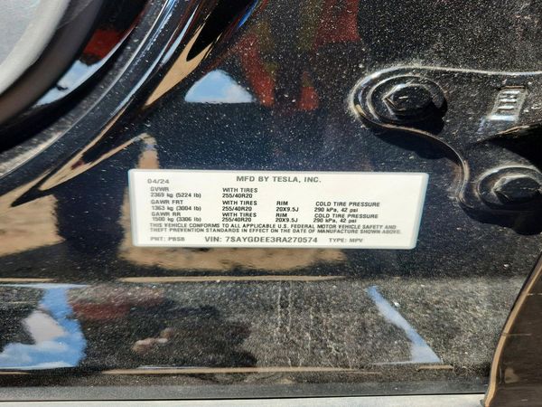 2024 TESLA MODEL Y