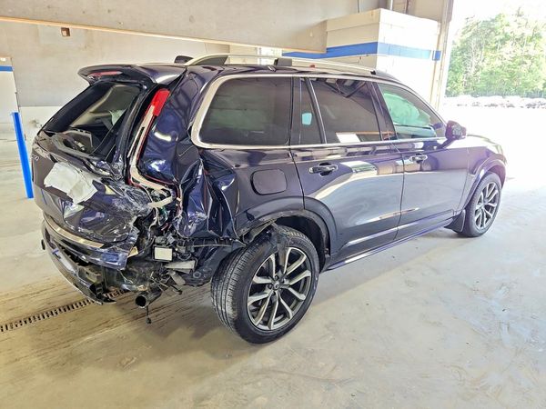 2019 VOLVO XC90