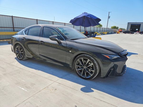 2023 LEXUS IS