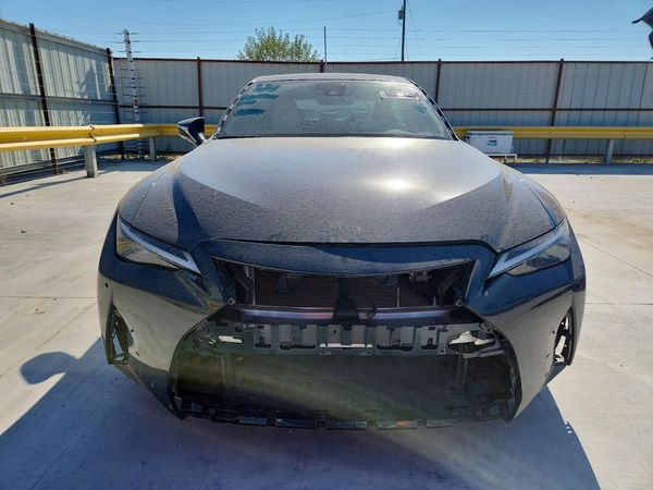 2023 LEXUS IS