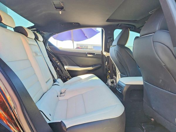 2023 LEXUS IS