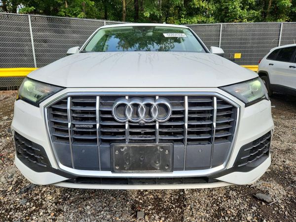 2021 AUDI Q7 quattro Premium Plus