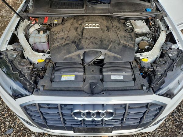 2021 AUDI Q7 quattro Premium Plus