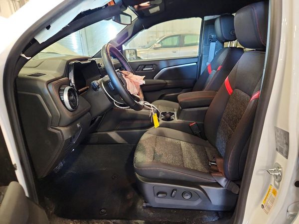 2025 CHEVROLET COLORADO