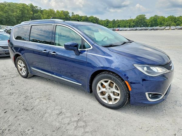 2018 CHRYSLER PACIFICA