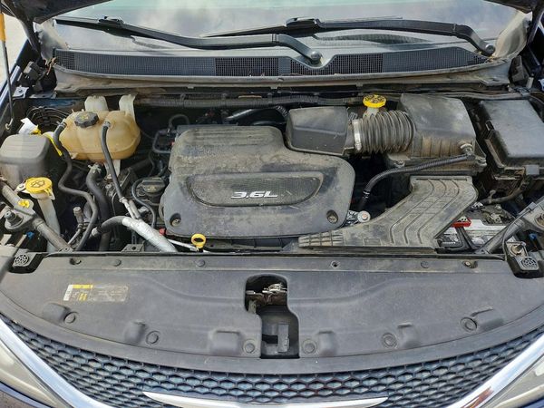 2018 CHRYSLER PACIFICA
