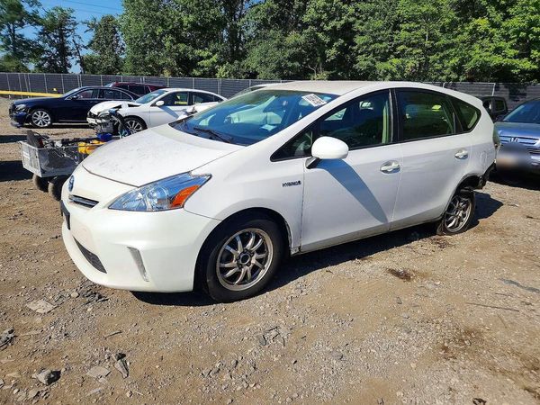 2012 TOYOTA PRIUS V TH