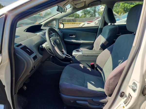 2012 TOYOTA PRIUS V TH