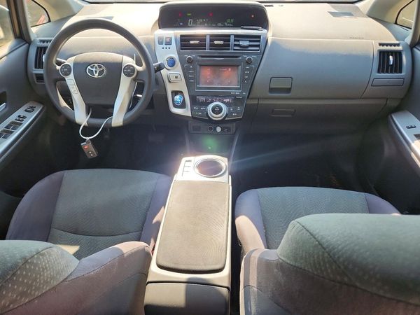 2012 TOYOTA PRIUS V TH